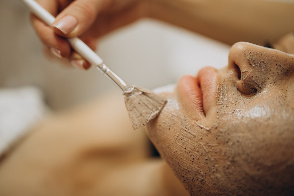 Esfoliação facial: quantas vezes fazer por semana