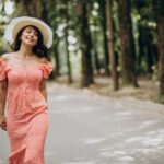 Como usar vestido midi no dia a dia com mais leveza