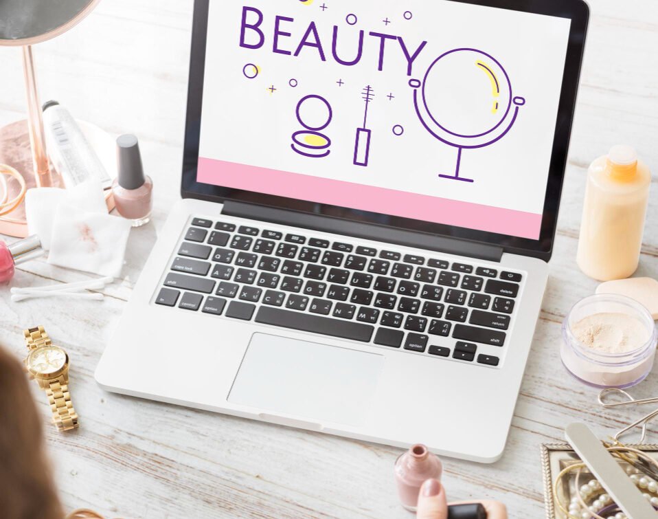 Compras online de beleza e moda: por que revisar o CEP